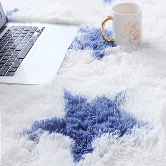 NEW! “Seeing Stars” Fuzzy Shag Faux Fur Area Rug - Picture 8 of 9